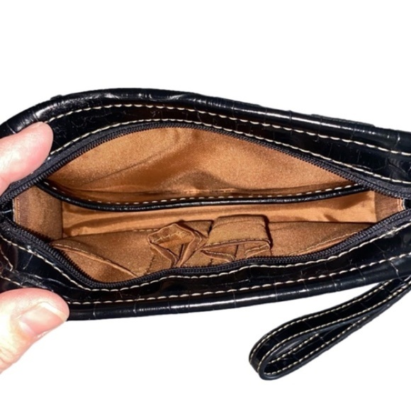 NINE WEST Faux Crocodile Patent Leather Shoulder Bag w/Matching Wristlet, Black - Picture 15 of 16